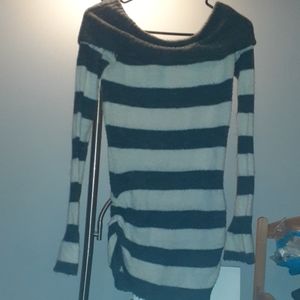 Open shoulder turtle neck sweater